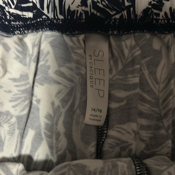Cacique Navy and White Pajama Shorts - 14/16 - Picture 2 of 3